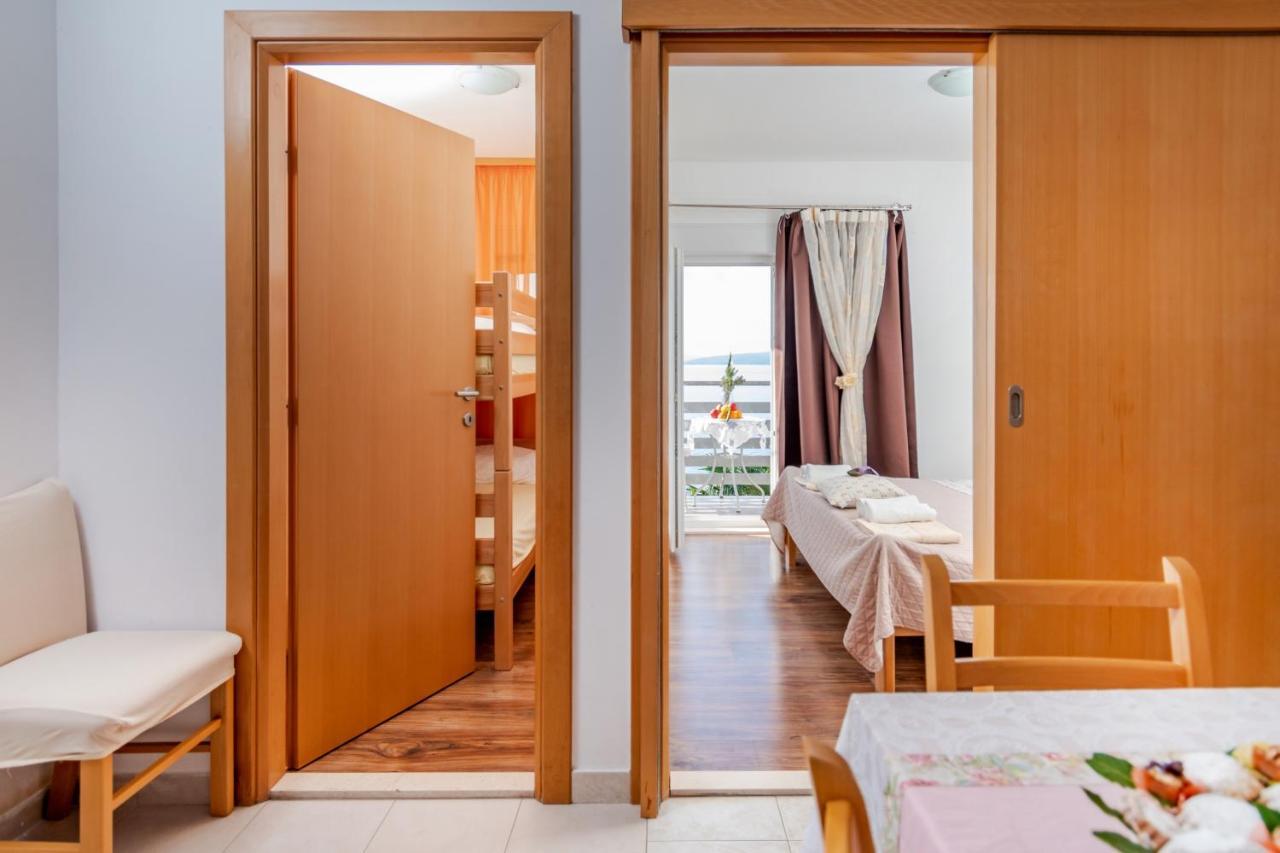 Apartments Tolic Baška Voda Extérieur photo