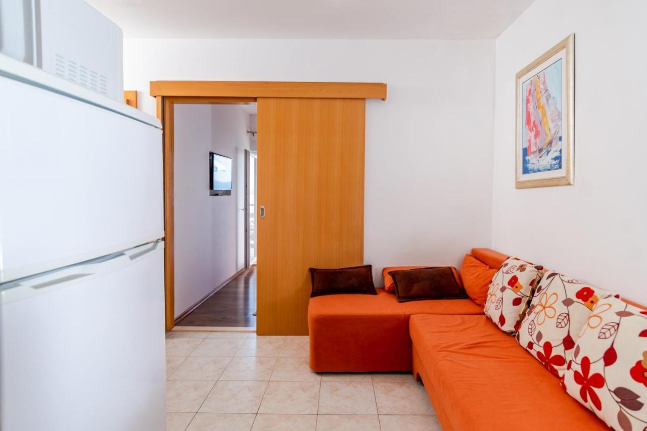 Apartments Tolic Baška Voda Extérieur photo