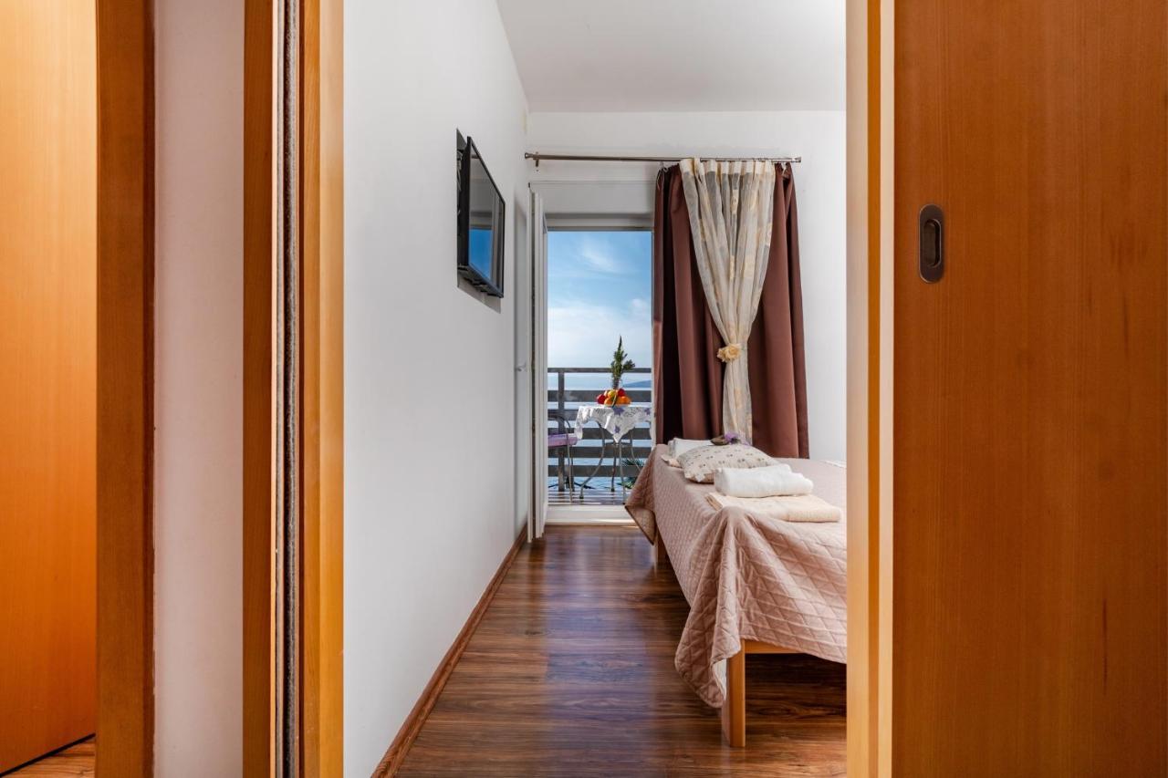 Apartments Tolic Baška Voda Extérieur photo